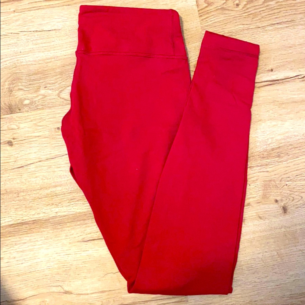 28” mid rise Lululemon Wunder under luon leggings
